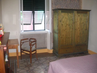Chambre à louer dans un appartement en colocation à Firenze