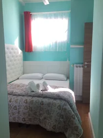 Shared room at Via San Zanobi, , image 2 of 10