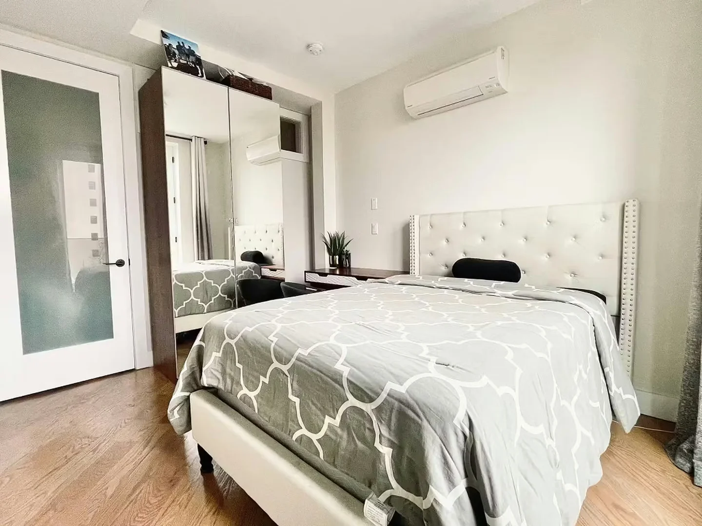 Habitación estudiantil económica cerca del campus en 