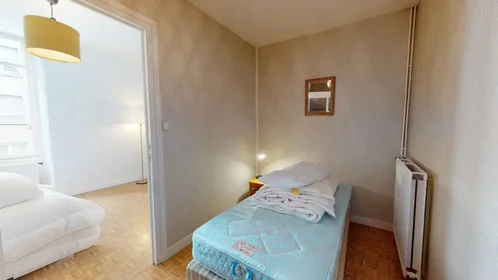Dairenin tamamı konumu Rue Nicolas Appert, Dervallières-Zola, 6 10 görüntüsü