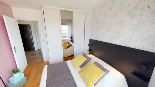 Quarto privado em rue Salvador Allende, imagem 2 de 18