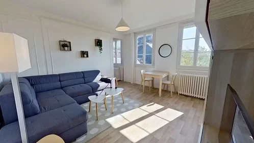 Apartamento inteiro em Rue Saint-Maur, Gare/Jouvenet, imagem 1 de 8