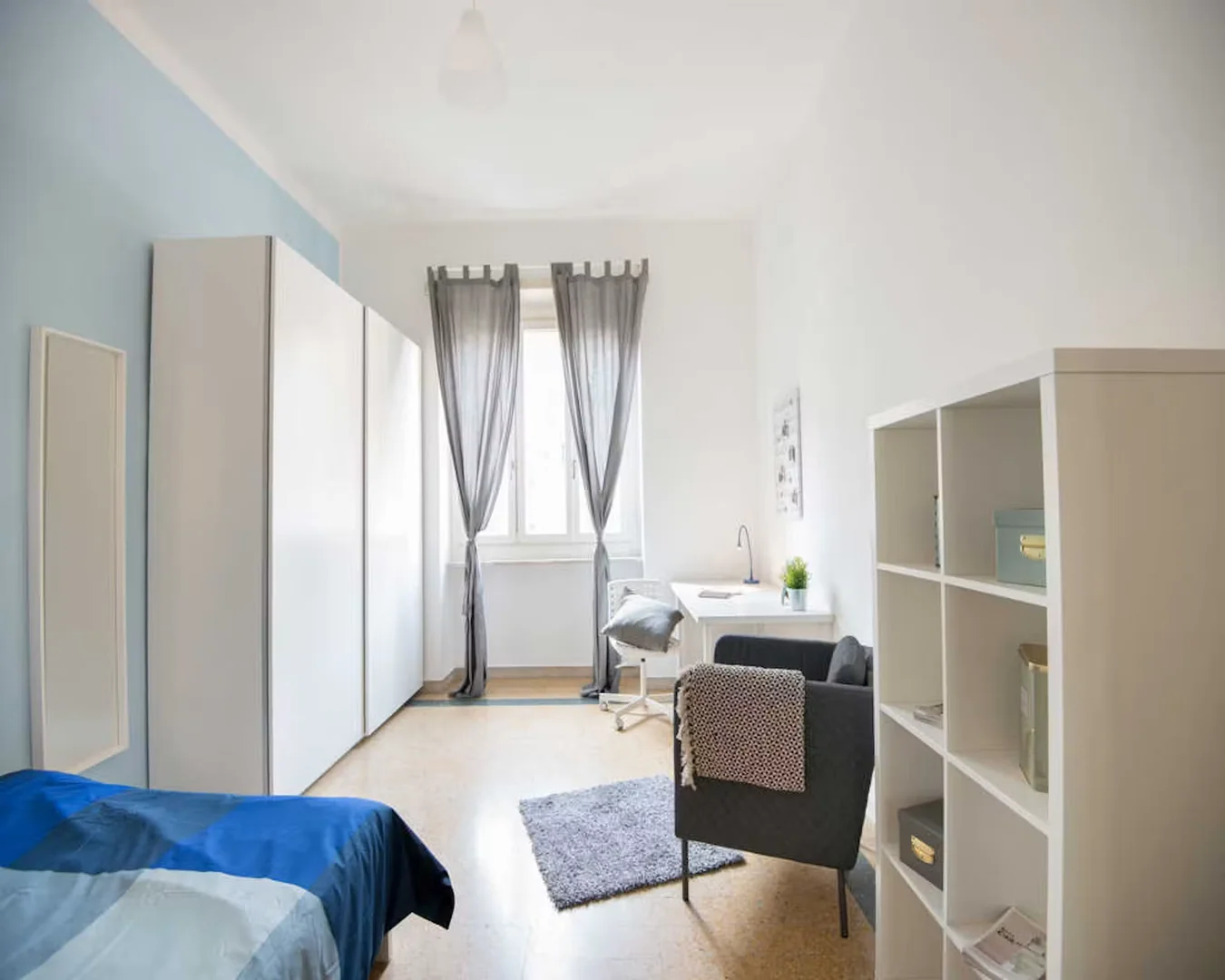 Quarto de estudante funcional perfeito para estudar em