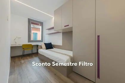Quarto privado em Fondobanchetto, 33, 44121, Ferrara, IT, imagem 1 de 7