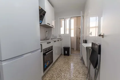 Quarto privado em C. Martínez Maldonado, 17, Distrito Centro, 29009 Málaga, España, imagem 15 de 18
