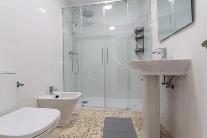Quarto privado em C. Martínez Maldonado, 17, Distrito Centro, 29009 Málaga, España, imagem 18 de 18