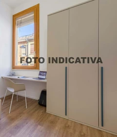 Cheap private room in Ferrara