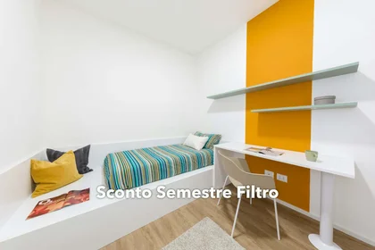 Stanza privata in Armari, 11, 44121, Ferrara, IT, immagine 1 di 10