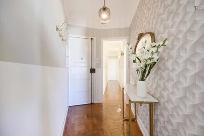 Chambre privée à Rua da Palmeira, image 27 de 29
