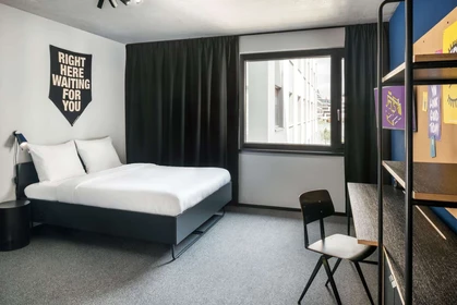 Quarto para alugar com cama de casal em Wien