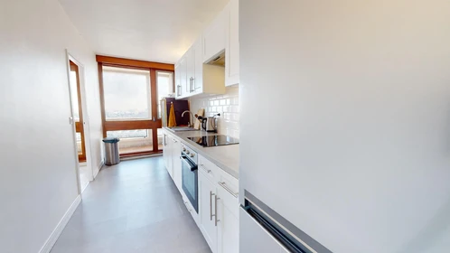 Quarto privado em 251 Rue Des Érables, imagem 1 de 10
