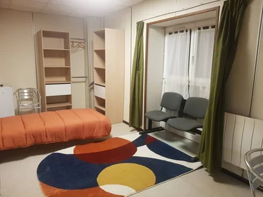 Private room at Orléans, 45000, image 21 of 49