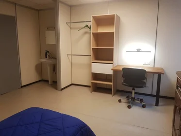 Private room at Orléans, 45000, image 25 of 49