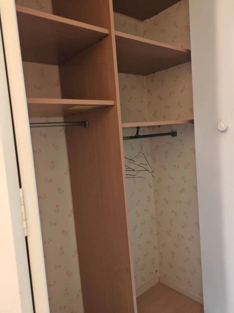 Bright and airy student room with easy university access in 