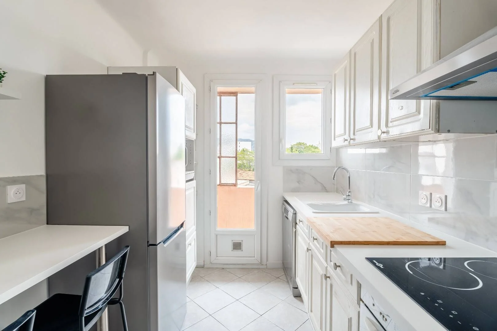 Economical student room with convenient location in 