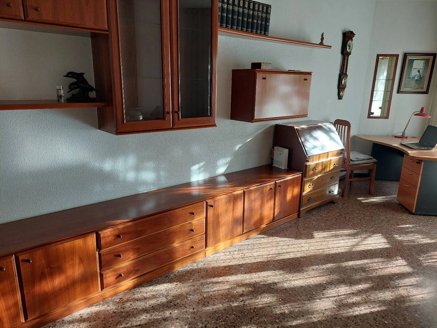 Quarto para alugar em apartamento de estudantes em , totalmente mobilado