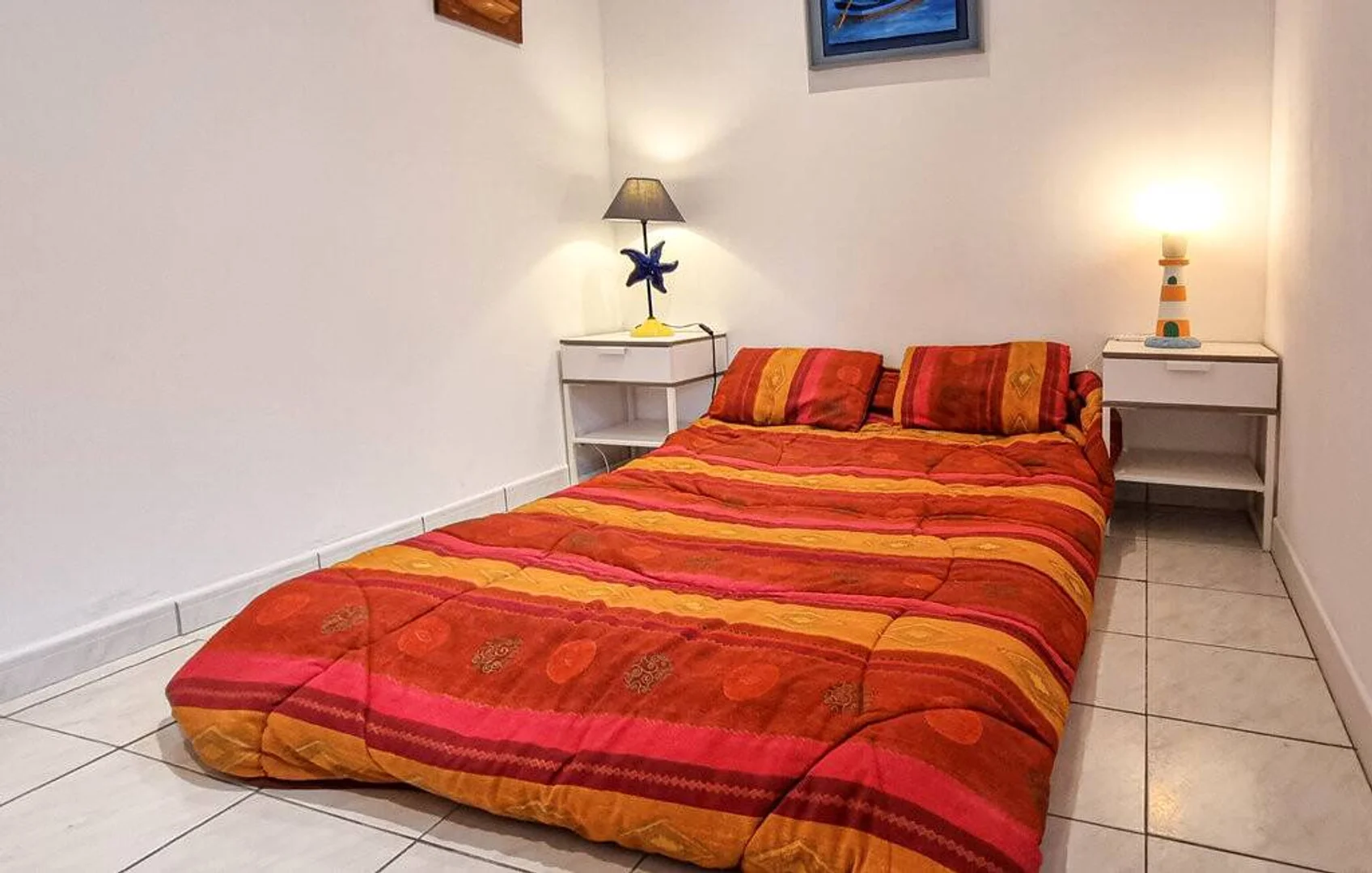 Funktionelles Studentenzimmer perfekt zum Studieren in 