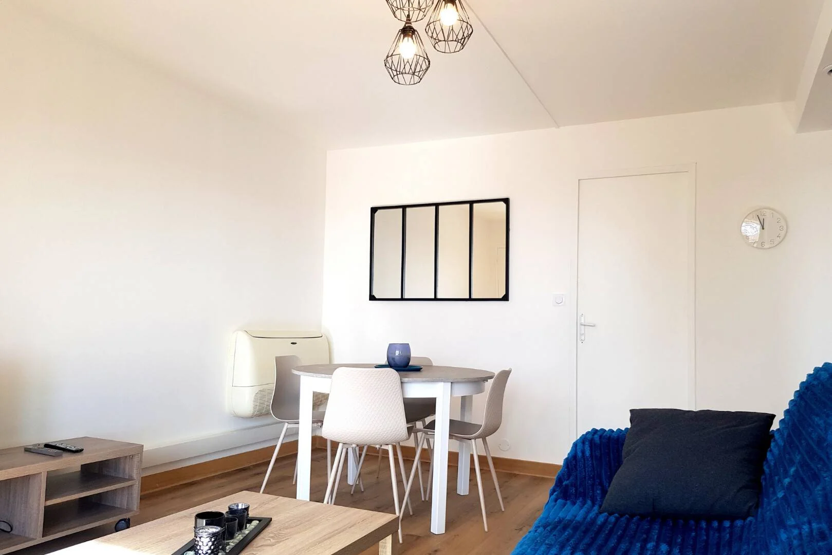 Habitación acogedora para estudiantes disponible en 