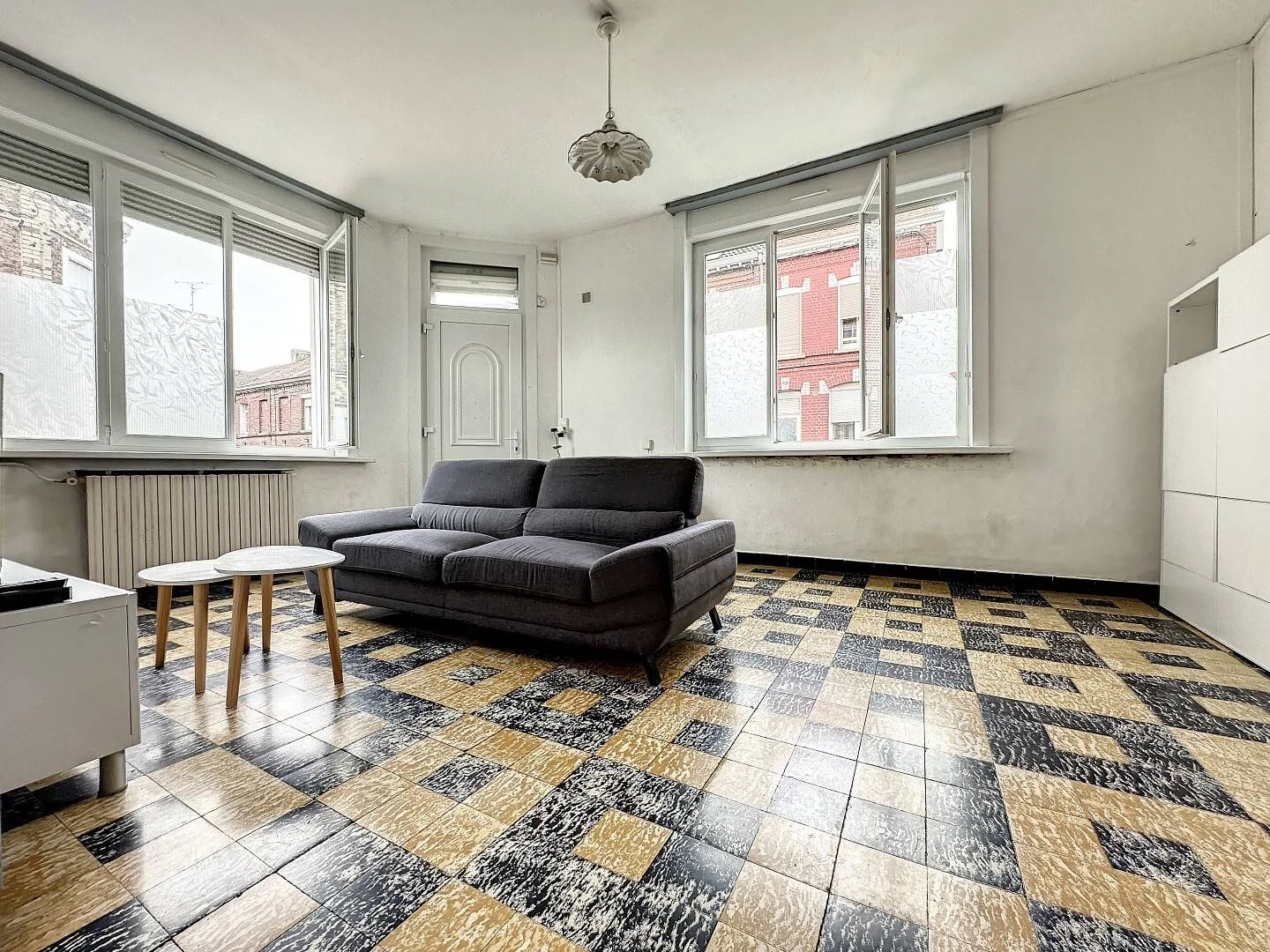 'de öğrenci dairesinde, tamamen mobilyalı kiralık oda