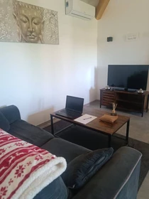 Cheap private room in Aix-en-provence