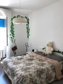 Renting rooms by the month in Pescara