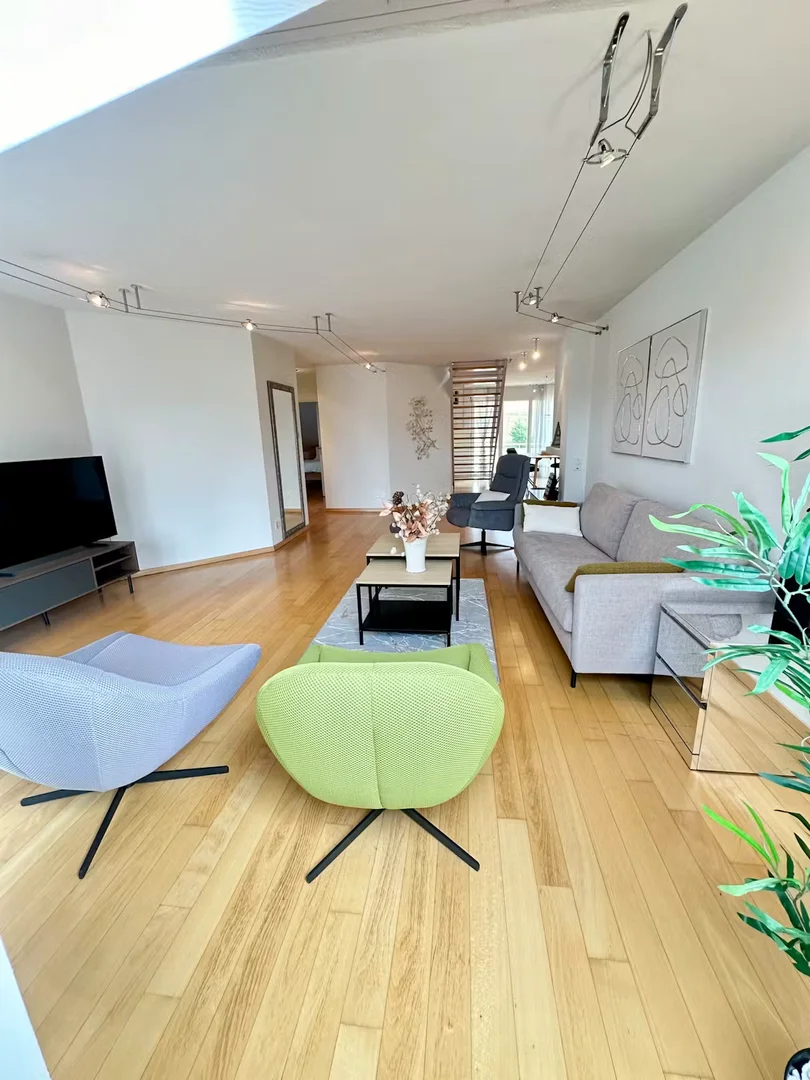 Quarto de estudante económico com localização conveniente em