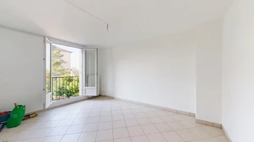 Appartamento in Rue Pierre Brossolette, , immagine 1 di 10