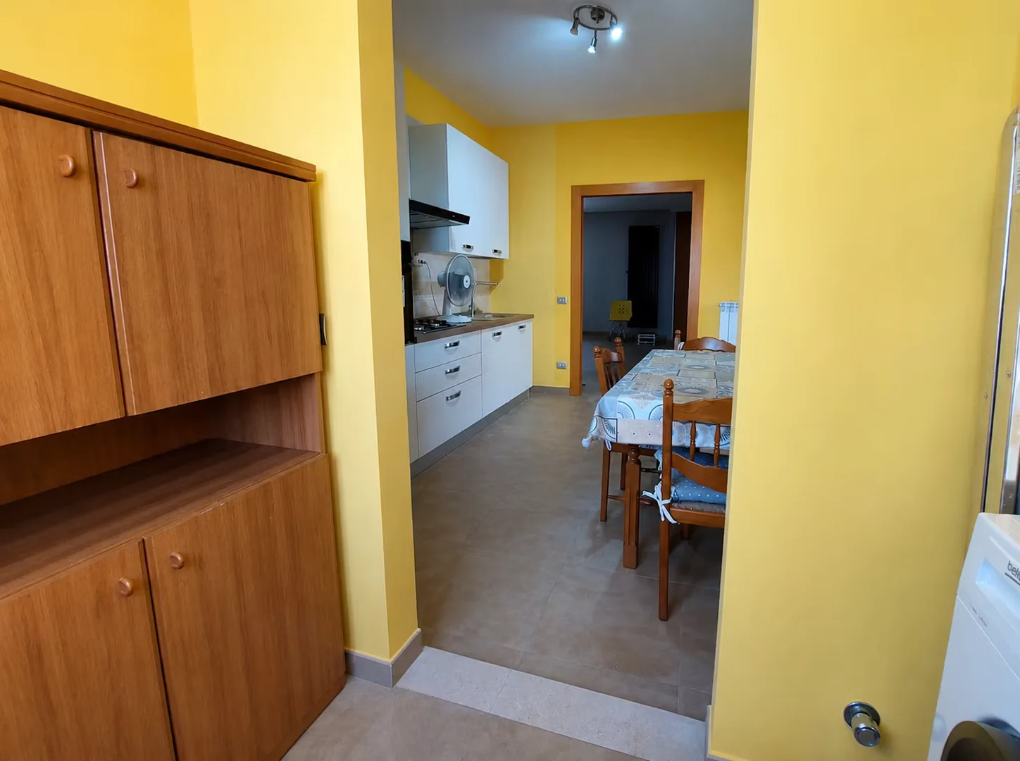 Chambre d'étudiant économique avec emplacement pratique dans 