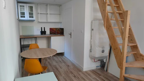 Quarto privado em Nîmes, 30000, imagem 13 de 16