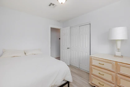 Quarto para alugar com cama de casal em Las-vegas