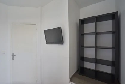 Chambre privée à 9 Rue des eaux, image 13 de 17