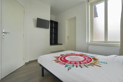 Chambre privée à 9 Rue des eaux, image 16 de 17