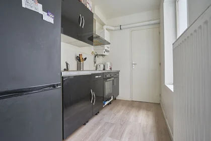 Chambre privée à 9 Rue des eaux, image 8 de 17