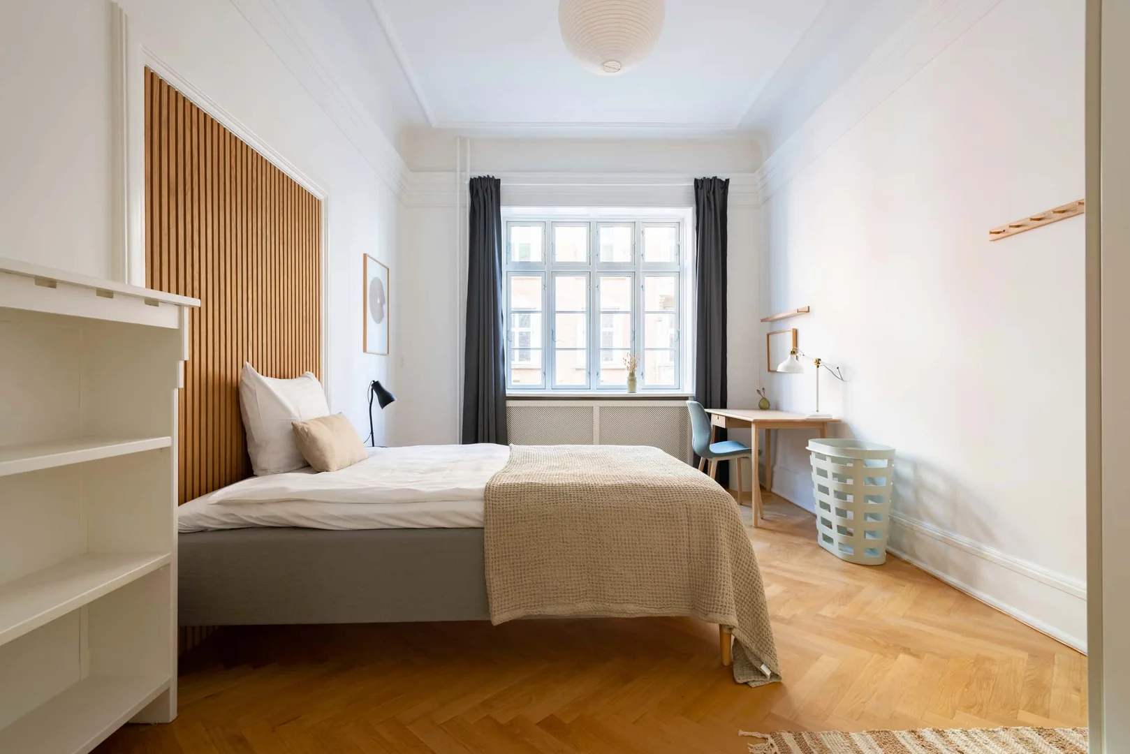 Budget-friendly student room close to campus in 