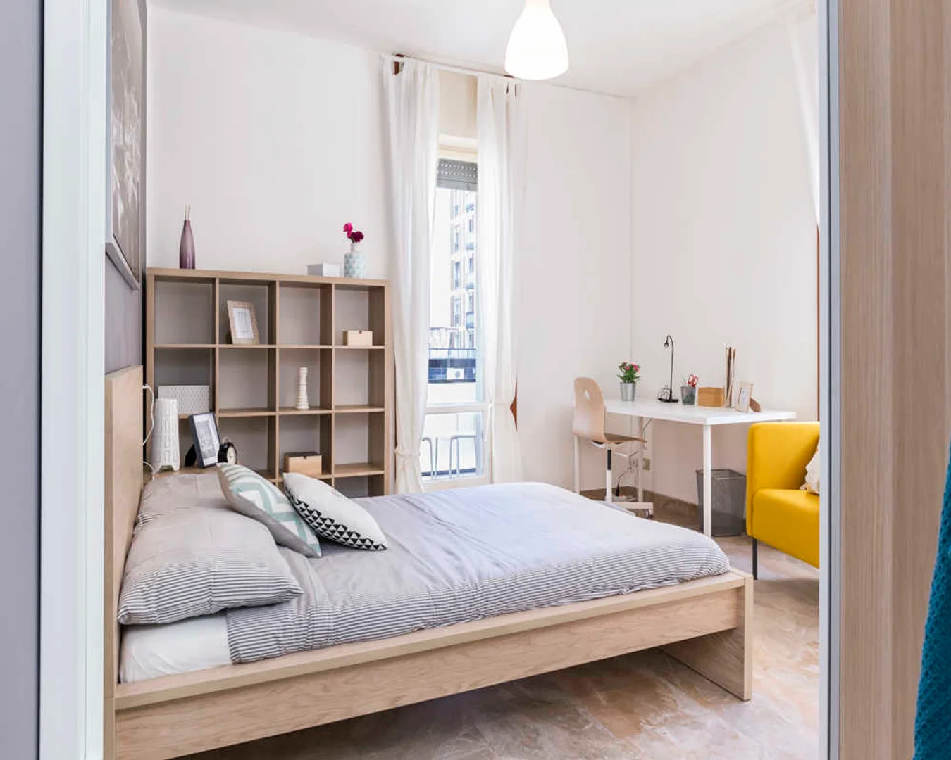 Room for rent in student apartment in , fully furnished