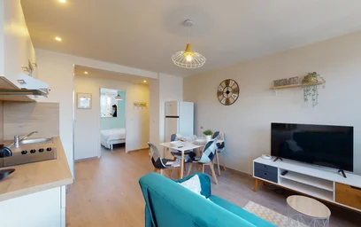 Private room at 12 rue Guillaume d'Autignac, image 9 of 18