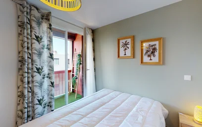 Private room at 12 rue Guillaume d'Autignac, image 15 of 18