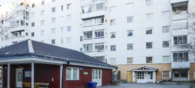 Room for rent with double bed Huddinge