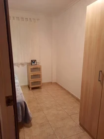 Pokój do wynajęcia we wspólnym mieszkaniu w Cadiz