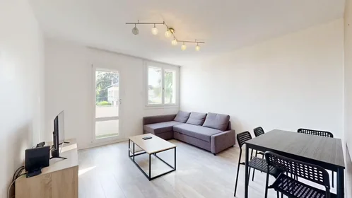 Chambre privée à Avenue de Montrapon, , image 1 de 10