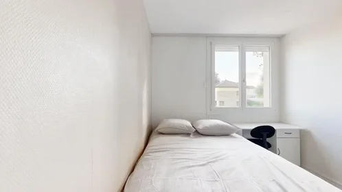 Chambre privée à Avenue de Montrapon, , image 3 de 10