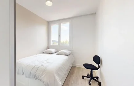 Chambre privée à Avenue de Montrapon, , image 3 de 10
