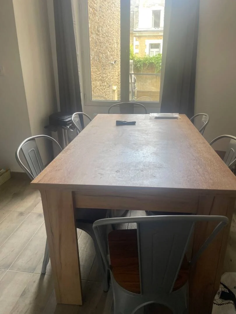 Quarto amigo do estudante em  com comodidades modernas