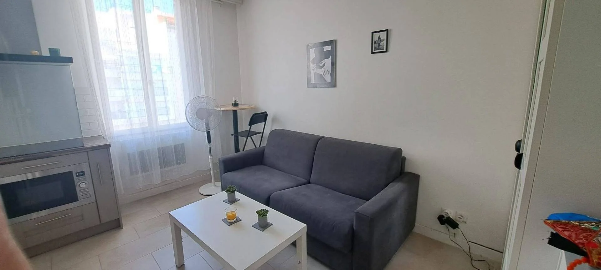Quarto de estudante económico com localização conveniente em 