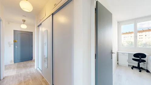 Özel oda konumu 56 Avenue De Montrapon, 21 48 görüntüsü