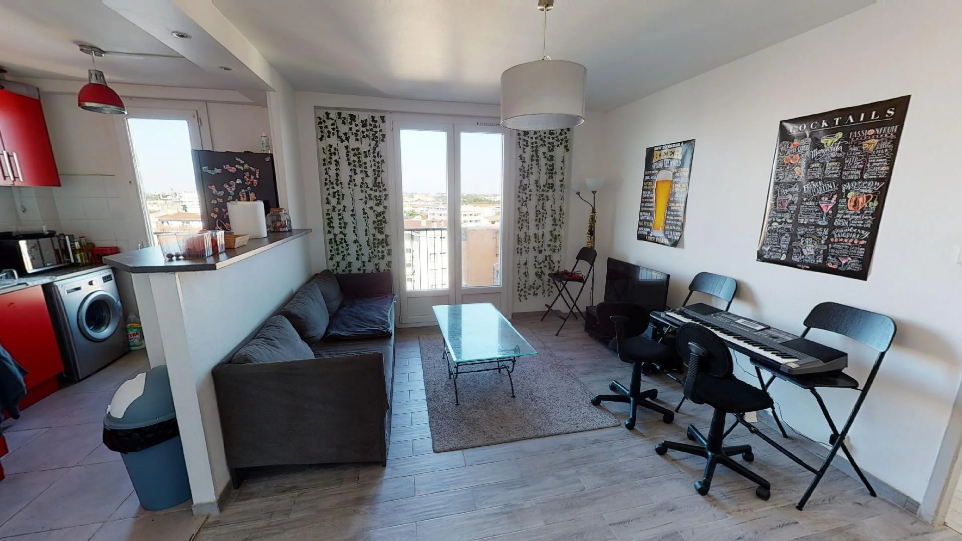 Habitación para estudiantes en  con área de estudio y facilidades compartidas