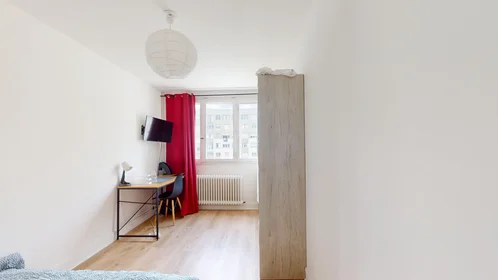 Quarto privado em 4 Place Du Bois, imagem 19 de 32
