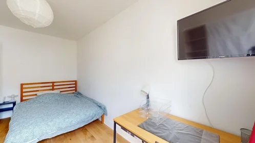 Quarto privado em 4 Place Du Bois, imagem 21 de 32