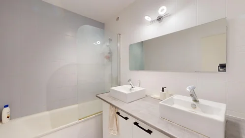 Quarto privado em 4 Place Du Bois, imagem 28 de 32