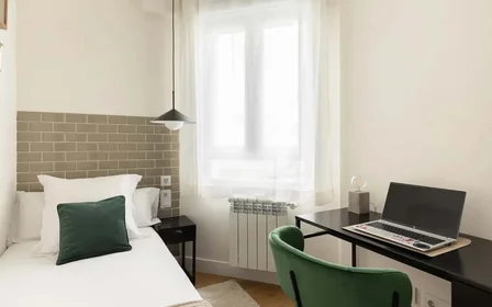 Özel oda konumu Calle Gral. Concha, 24, Abando, 48010 Bilbao, Vizcaya, España, 1 10 görüntüsü